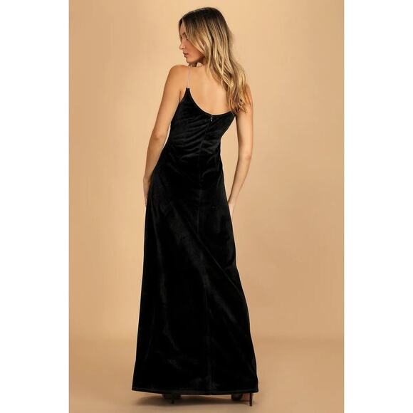 LULU’S NWT Gala Glam Black Velvet Rhinestone Cutout Mermaid Maxi Dress $88 MSRP - Picture 10 of 13